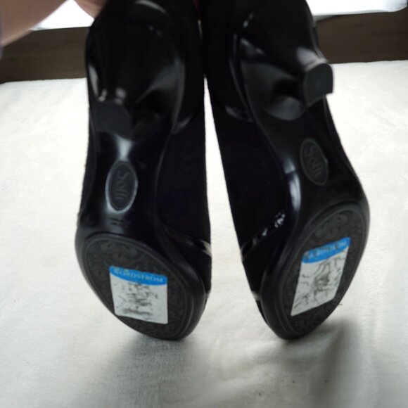 SOFFT Black Suede Low Heel Pumps Patent‎ Detail Leather Lined Size 8M - Picture 4 of 7